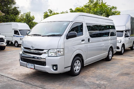 2018 TOYOTA Hiace Commuter, 