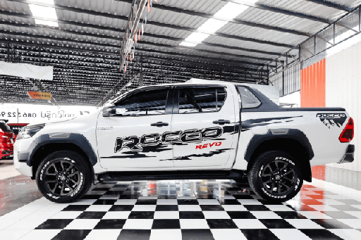 2022 TOYOTA Hilux