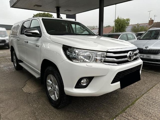 2017 TOYOTA Hilux