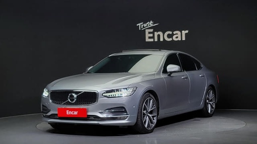 2017 VOLVO S90