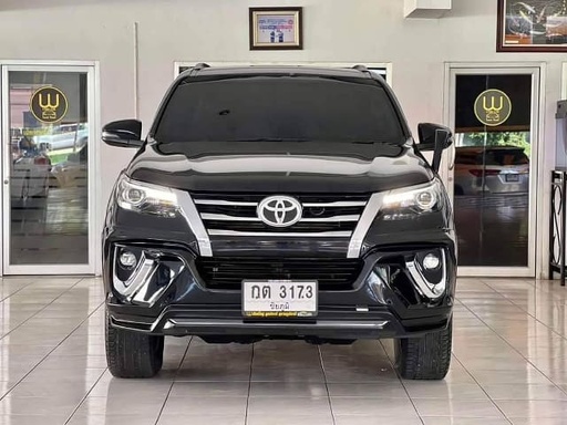 2018 TOYOTA Fortuner