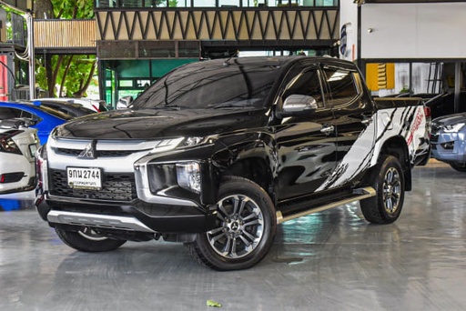 2020 MITSUBISHI Triton