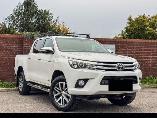 2016 TOYOTA Hilux