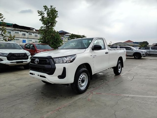 2024 TOYOTA Hilux