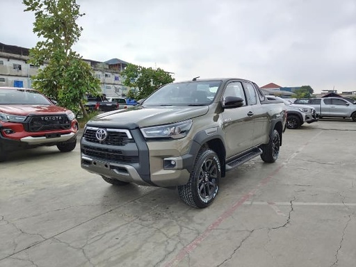 2024 TOYOTA Hilux, 