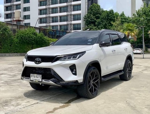 2021 TOYOTA Fortuner