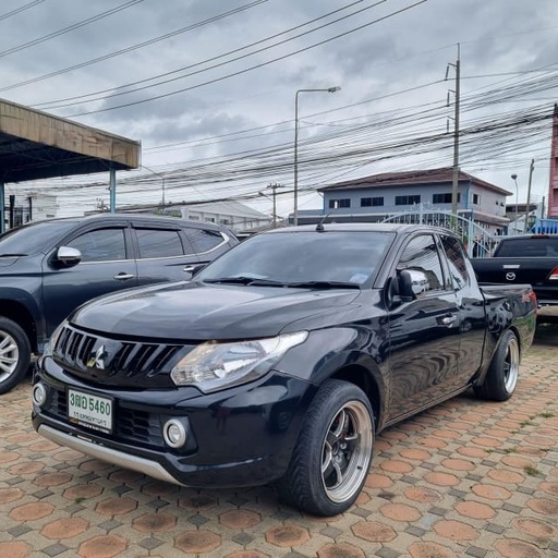 2019 MITSUBISHI Triton