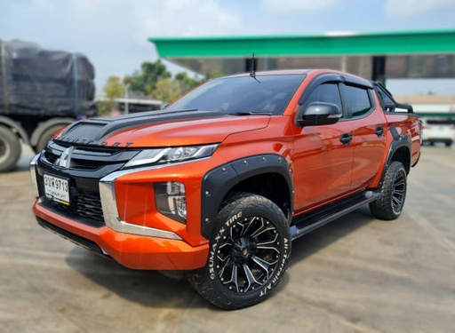 2023 MITSUBISHI Triton