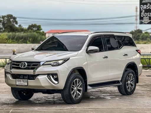 2019 TOYOTA Fortuner