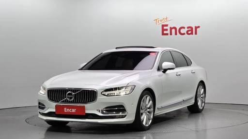 2019 VOLVO S90