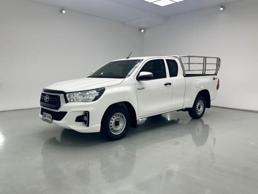 2020 TOYOTA Hilux