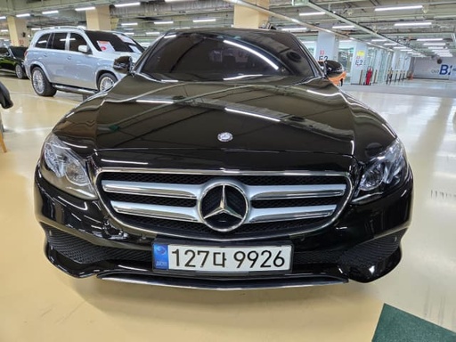 2017 MERCEDES-BENZ E-Class