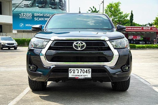 2022 TOYOTA Hilux