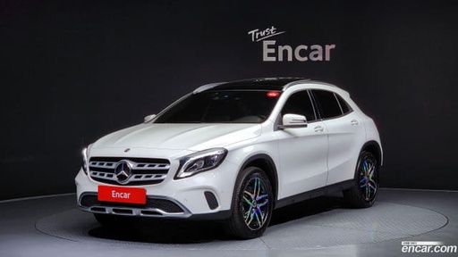 2018 MERCEDES-BENZ GLA-Class