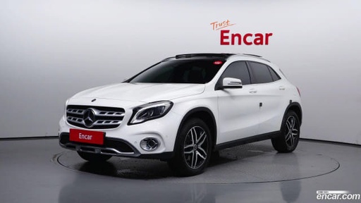 2019 MERCEDES-BENZ GLA-Class