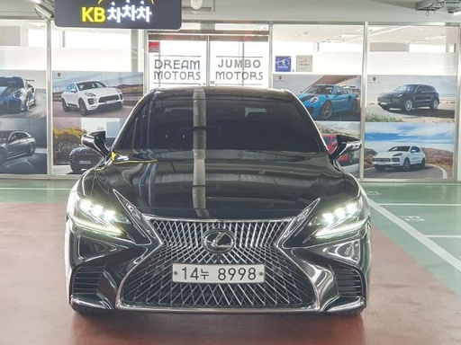 2018 LEXUS LS