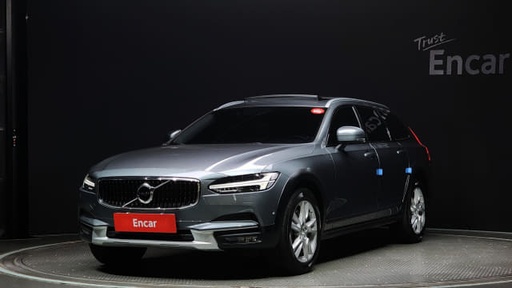 2019 VOLVO V90