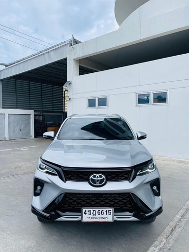 2023 TOYOTA Fortuner, 