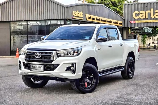 2019 TOYOTA Hilux