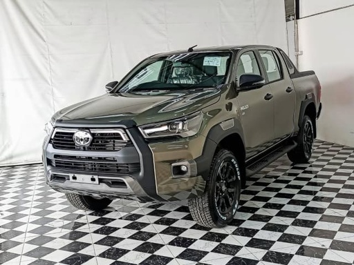 2024 TOYOTA Hilux