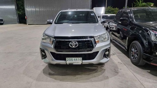 2019 TOYOTA Hilux