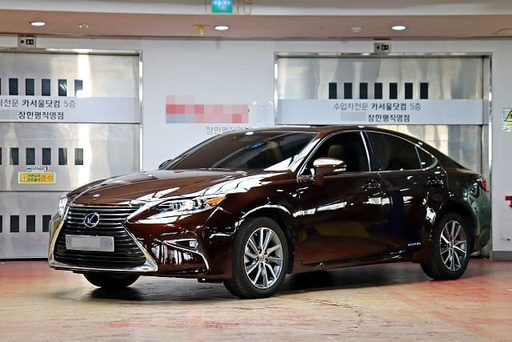 2018 LEXUS ES