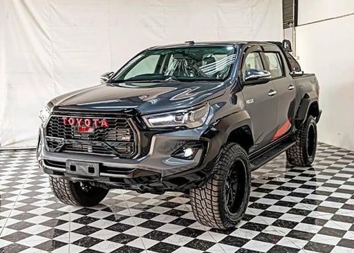 2019 TOYOTA Hilux