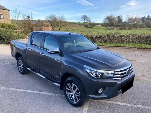 2016 TOYOTA Hilux