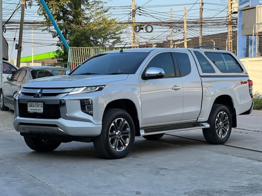 2020 MITSUBISHI Triton