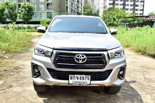 2019 TOYOTA Hilux