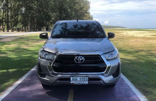 2021 TOYOTA Hilux, 