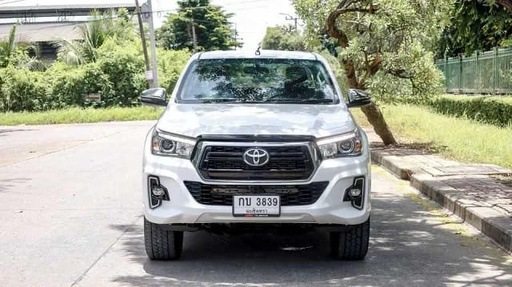 2018 TOYOTA Hilux