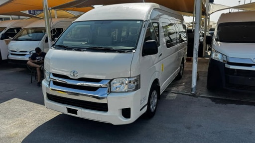 2019 TOYOTA Hiace Commuter