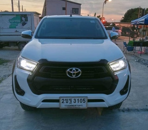 2021 TOYOTA Hilux