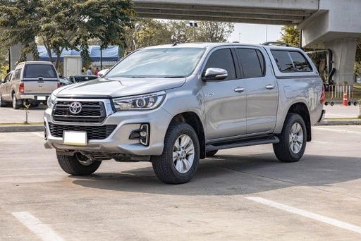 2019 TOYOTA Hilux