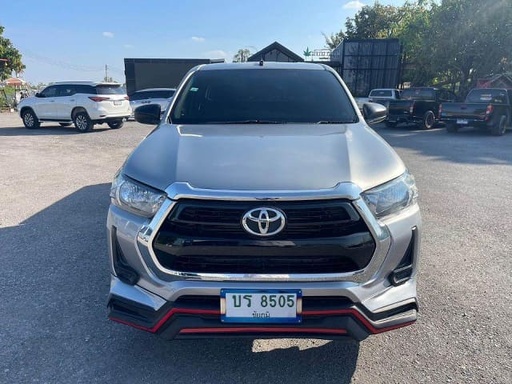 2020 TOYOTA Hilux