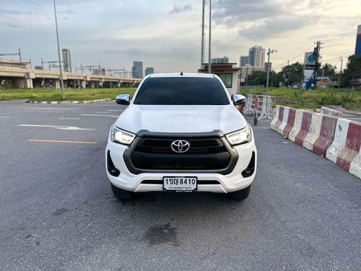 2020 TOYOTA Hilux