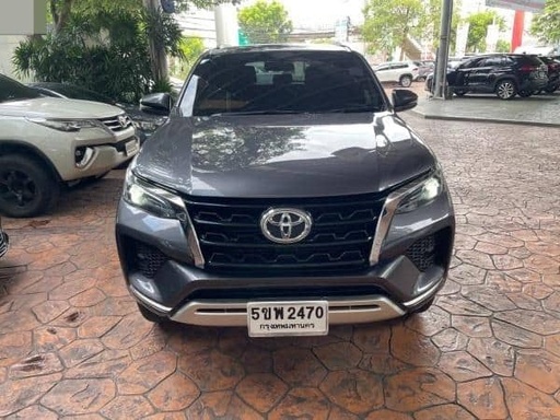 2020 TOYOTA Fortuner