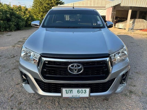 2019 TOYOTA Hilux