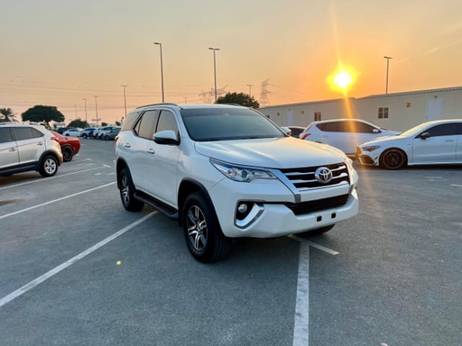 2019 TOYOTA Fortuner