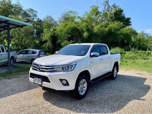 2017 TOYOTA Hilux