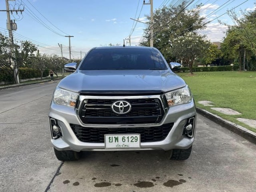 2019 TOYOTA Hilux