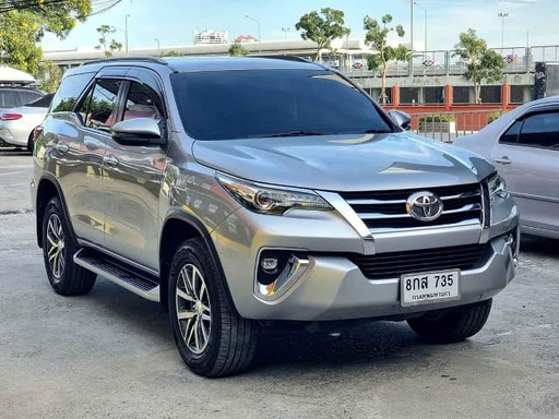 2019 TOYOTA Fortuner