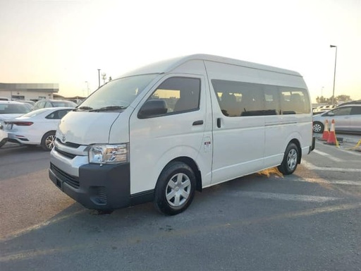 2018 TOYOTA Hiace Commuter, 