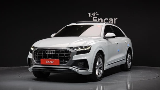2020 AUDI Q8