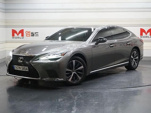 2022 LEXUS LS, 