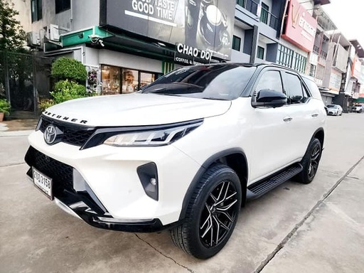 2021 TOYOTA Fortuner