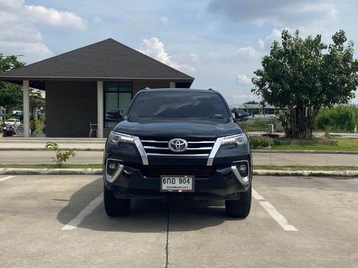 2018 TOYOTA Fortuner