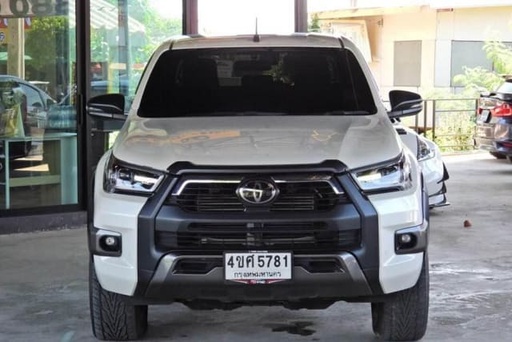 2021 TOYOTA Hilux