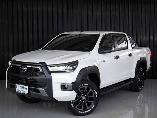 2020 TOYOTA Hilux